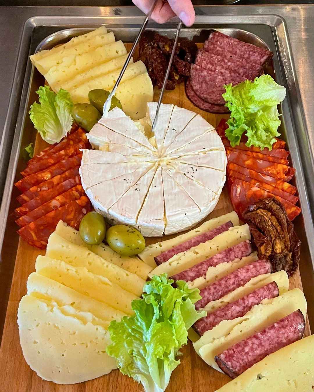 Smörgåsfat och frallor från Emanuels Restaurang